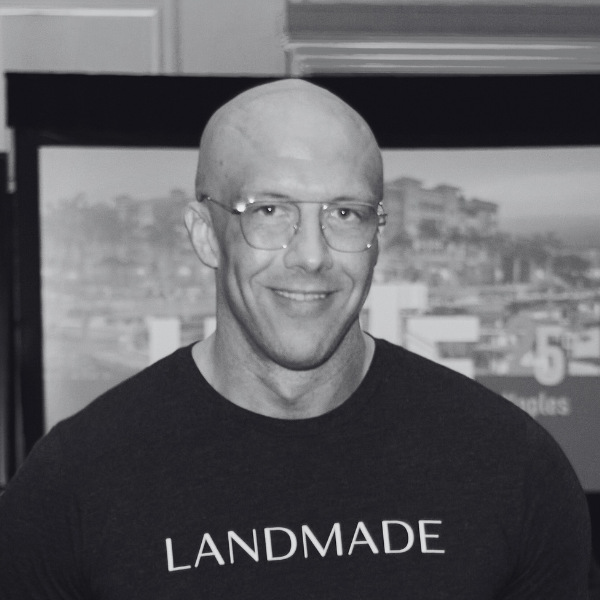 DeanLarge-bw